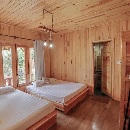 Hera Hotel